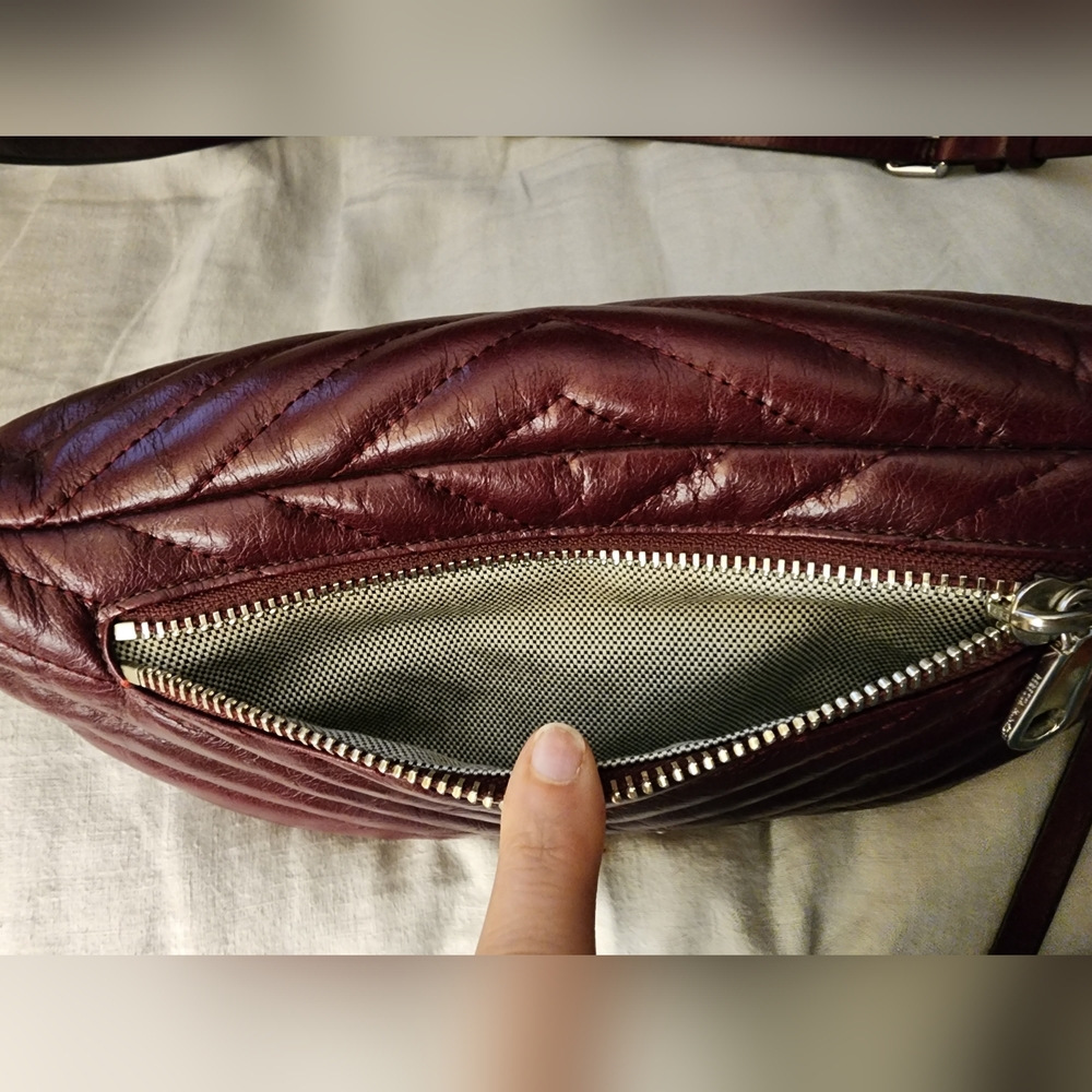 NWOT Rebecca Minkoff Edie Large Leather Sling Bag - Picture 3 of 6